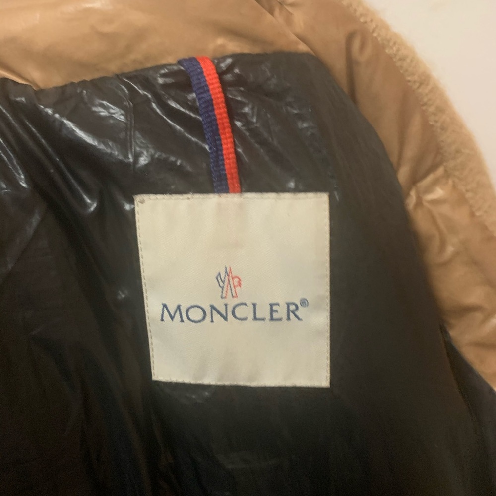 Moncler coat - Picture 3 of 8